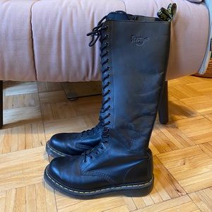 Dr Martens leather knee high boots 1B60 VIRGINIA.